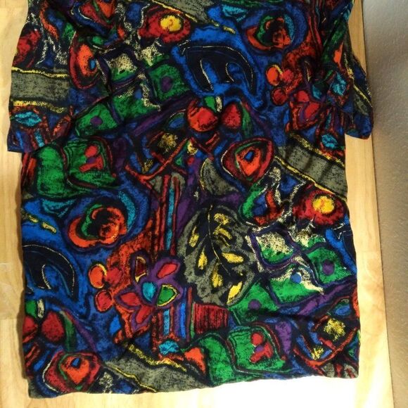 Vintage Islander Abstract Geometric Pattern Hawaiian Shirt - Picture 5 of 6